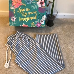 Nice Wide-Leg Linen blended Pants!